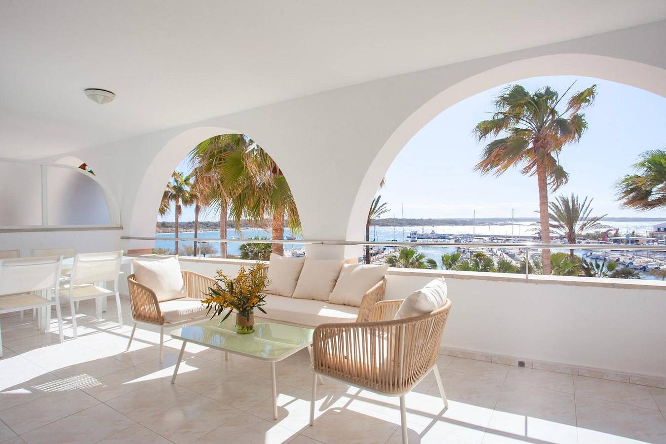 Entire apartment, Apartment 'Edificio Puerto - 1 Habitación F2' with Sea View, Wi-Fi and Air Conditioning in Colònia de Sant Jordi, Ses Salines