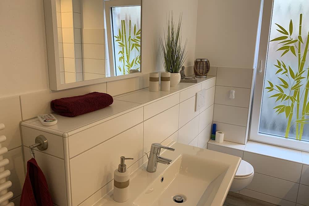 Ganze Wohnung, Hinterland, Therme, Wandern, Mountainbike, Entspannung, Lgbt friendly, Netflix, in Bad Endbach, Naturpark Lahn-Dill-Bergland