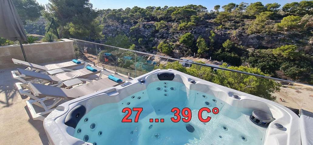 Villa pour 6 personnes, avec jardin ainsi que piscine et jacuzzi à Cala Pi - 3