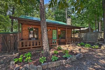 Log Cabin for 4 Guests in Broken Bow Lake, McCurtain County, Picture 2