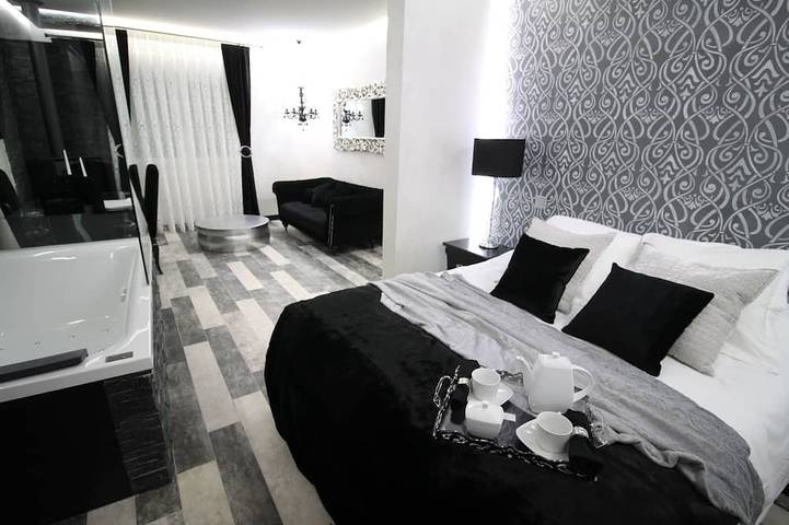 Ganze Wohnung, La Perla Negra Ferienwohnung in Valdenoches, Guadalajara