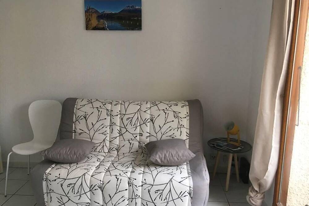 Apartamento entero, Acogiendo con beneplácito la pequeña T2 en el corazón de Saint-Jorioz in Saint-Jorioz, Parque natural regional del Macizo de Bauges