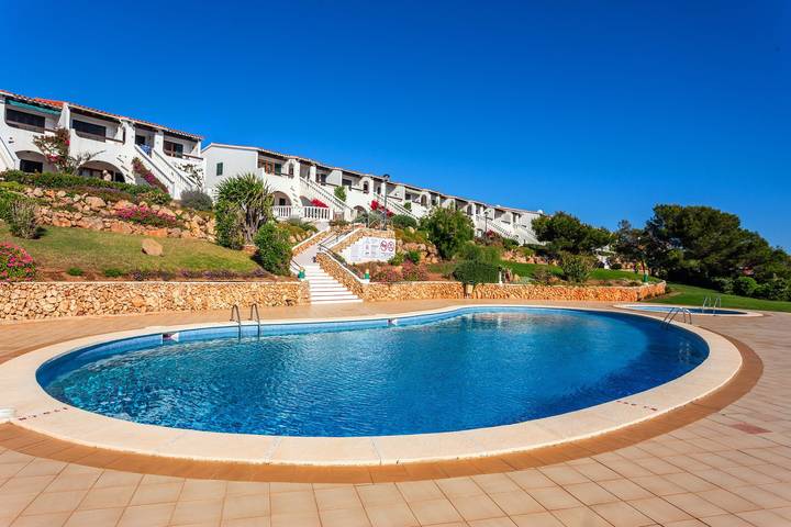Vakantiewoning voor 4 personen, with Balkon and Tuin as well as Kinderzwembad op Menorca
