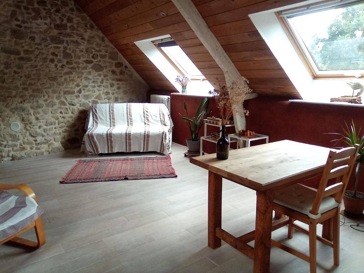 Double Room with Private Bathroom in Auray, Côte des Mégalithes