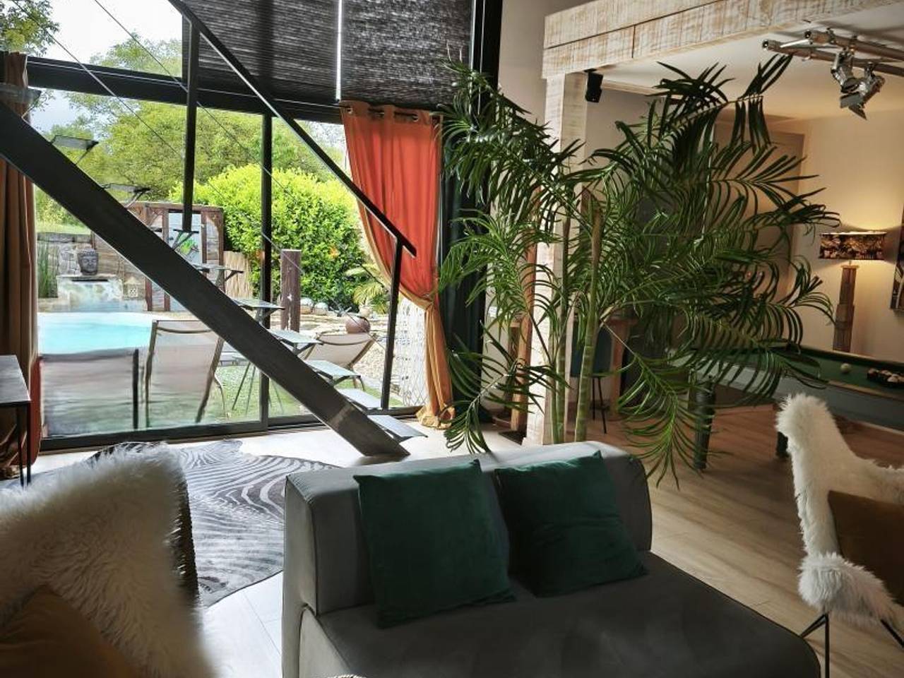 Loft rénové avec piscine privée et spa - Havre de paix en Auvergne in Cognat-Lyonne, Région de Vichy