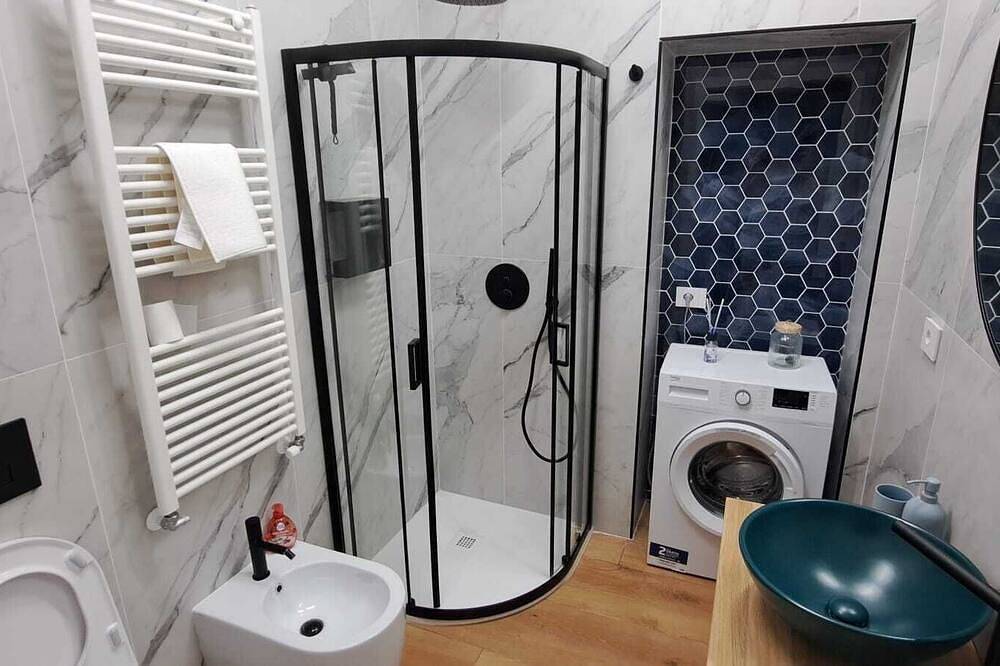 Ganze Wohnung, Casa Carlotta - Cozy apartment with lake view in Lesa, Lago Maggiore (Piemont)