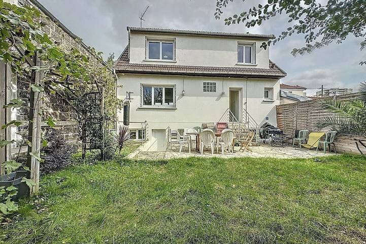 Maison de vacances pour 12 personnes, avec balcon et jardin, animaux acceptés dans Seine-Saint-Denis