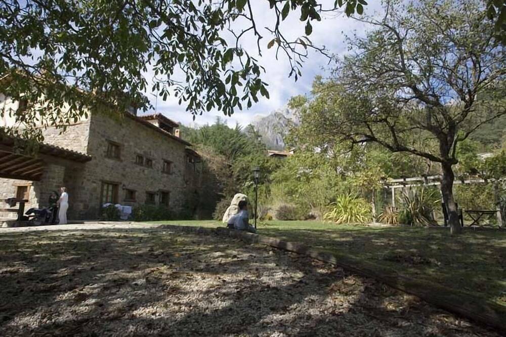 Apartamento entero, Los Robles - La Yosa de argüebanes in Camaleño, Cordillera Cantábrica