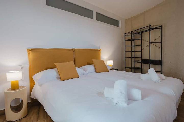 Gîte pour 4 personnes, avec balcon, animaux acceptés à Hostalric - 3