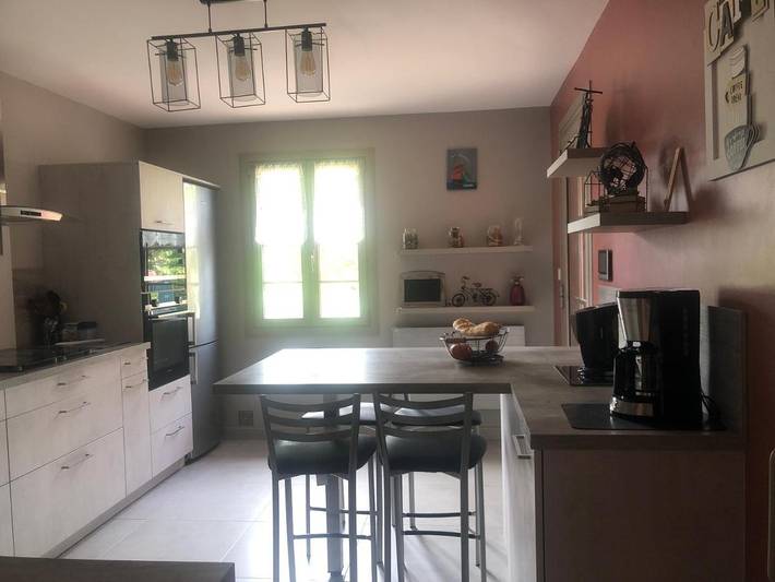 Villa pour 6 personnes, avec vue ainsi que jardin et piscine à Roussillon - 3