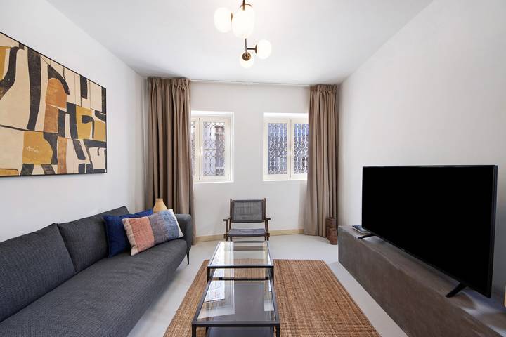 Hel lejlighed, Apartment "Crooked Floor House Rc" with Shared Garden, Wi-Fi & A/C in Santo Ildefonso, Porto