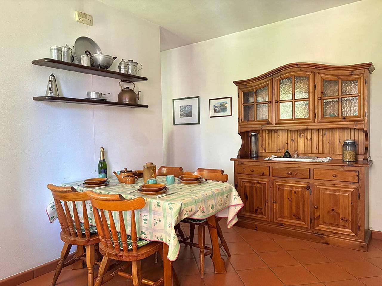 Ganze Wohnung, Ferienwohnung mit Seeblick in Luino für 4 Personen in Luino, Comune di Luino