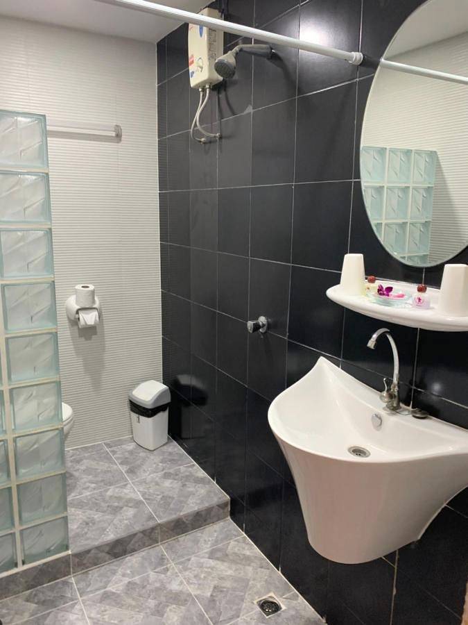 Maison d’hôte pour 2 personnes, avec terrasse, animaux acceptés à Patong Beach - 4