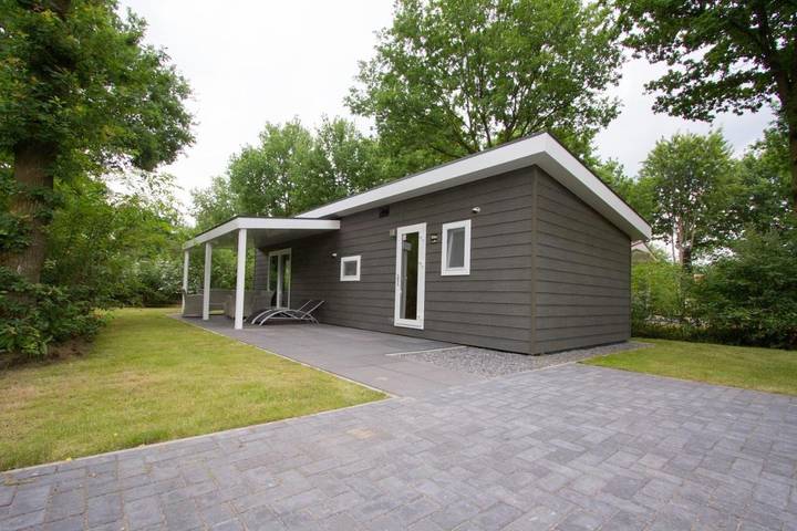 Vakantiehuis voor 4 personen, with Terras and Kinderzwembad as well as Zwembad and Uitzicht in Sint Anthonis