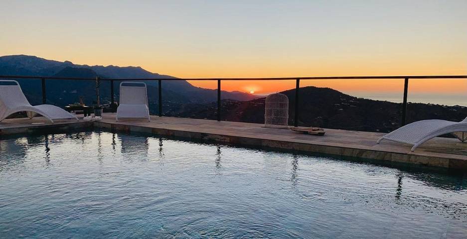 Casa de vacaciones para 4 personas, con terraza además de piscina y vistas - 1