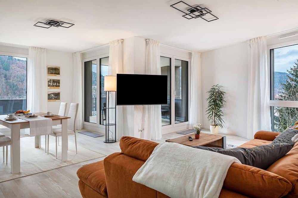 Ganze Wohnung, Ferienwohnung 'Felsenkeller 15' mit 29m² Terrasse und Loggia in Waldkirch, Südschwarzwald