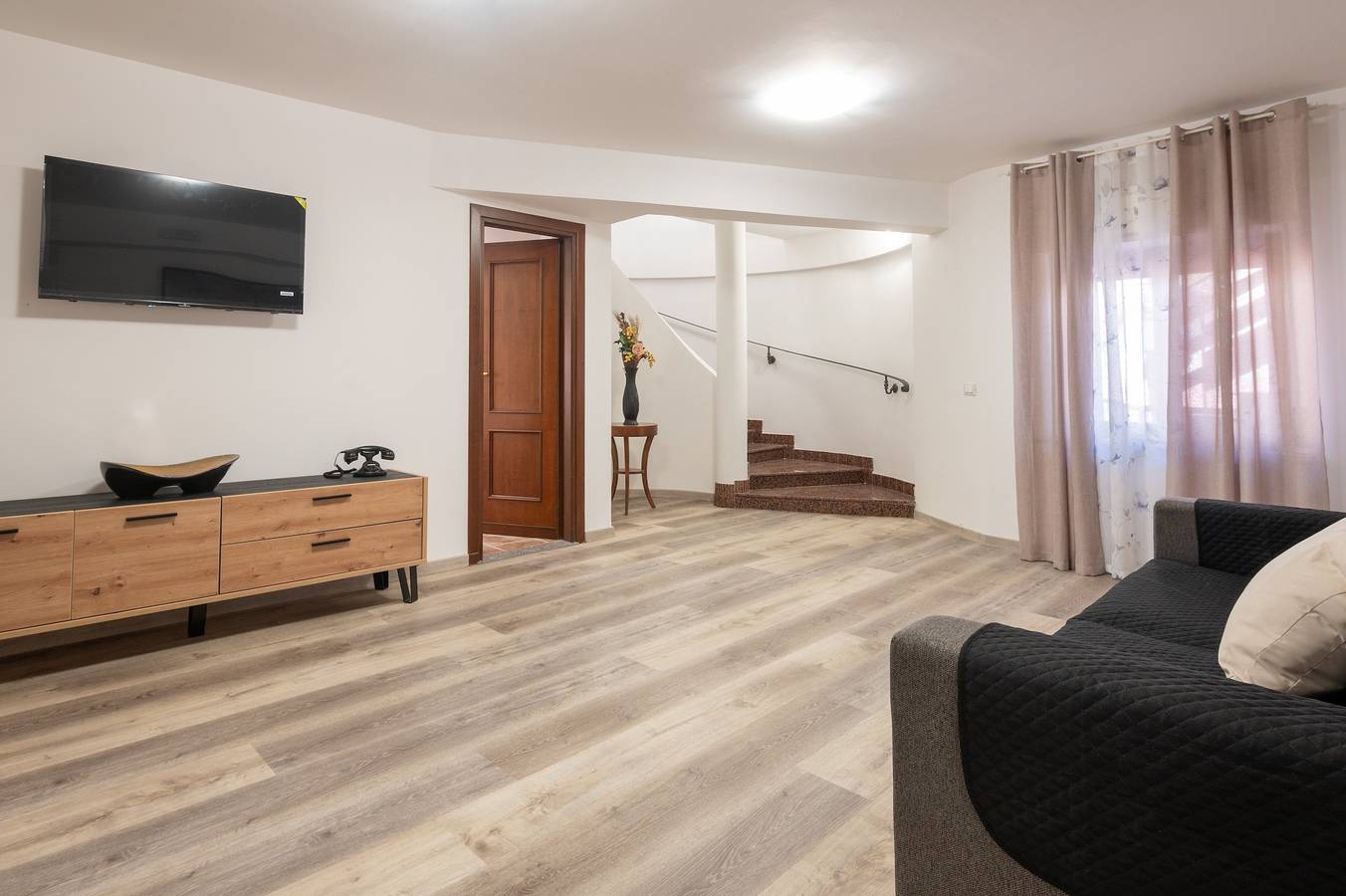 Villa 'Carola Piano Terra' con piscina compartida, Wi-Fi y aire acondicionado in Torre Colonna-Sperone, Altavilla Milicia