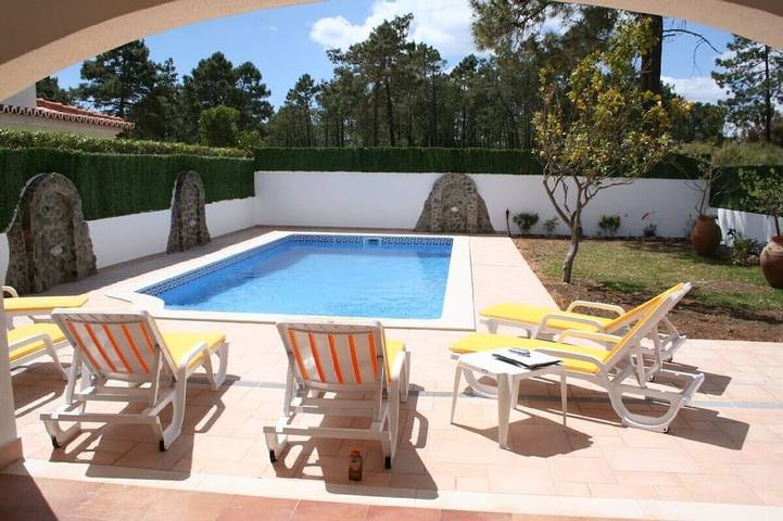 Villa für 10 Personen, mit Terrasse und Garten - 1