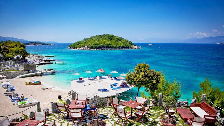 Hôtel pour 2 personnes, avec Balcon et Terrasse ainsi que Jardin et Vue dans Ksamil