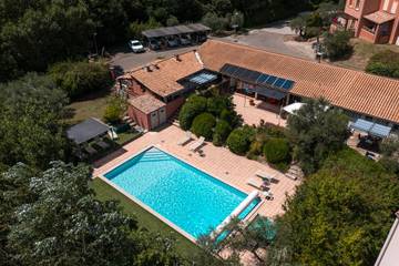 Gîte pour 5 personnes, avec jardin à Nyons