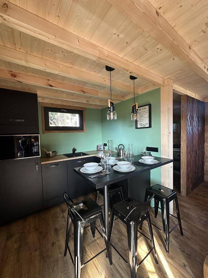 Gîte pour 2 personnes, avec Jacuzzi et Terrasse ainsi que Jardin et Vue à Geishouse