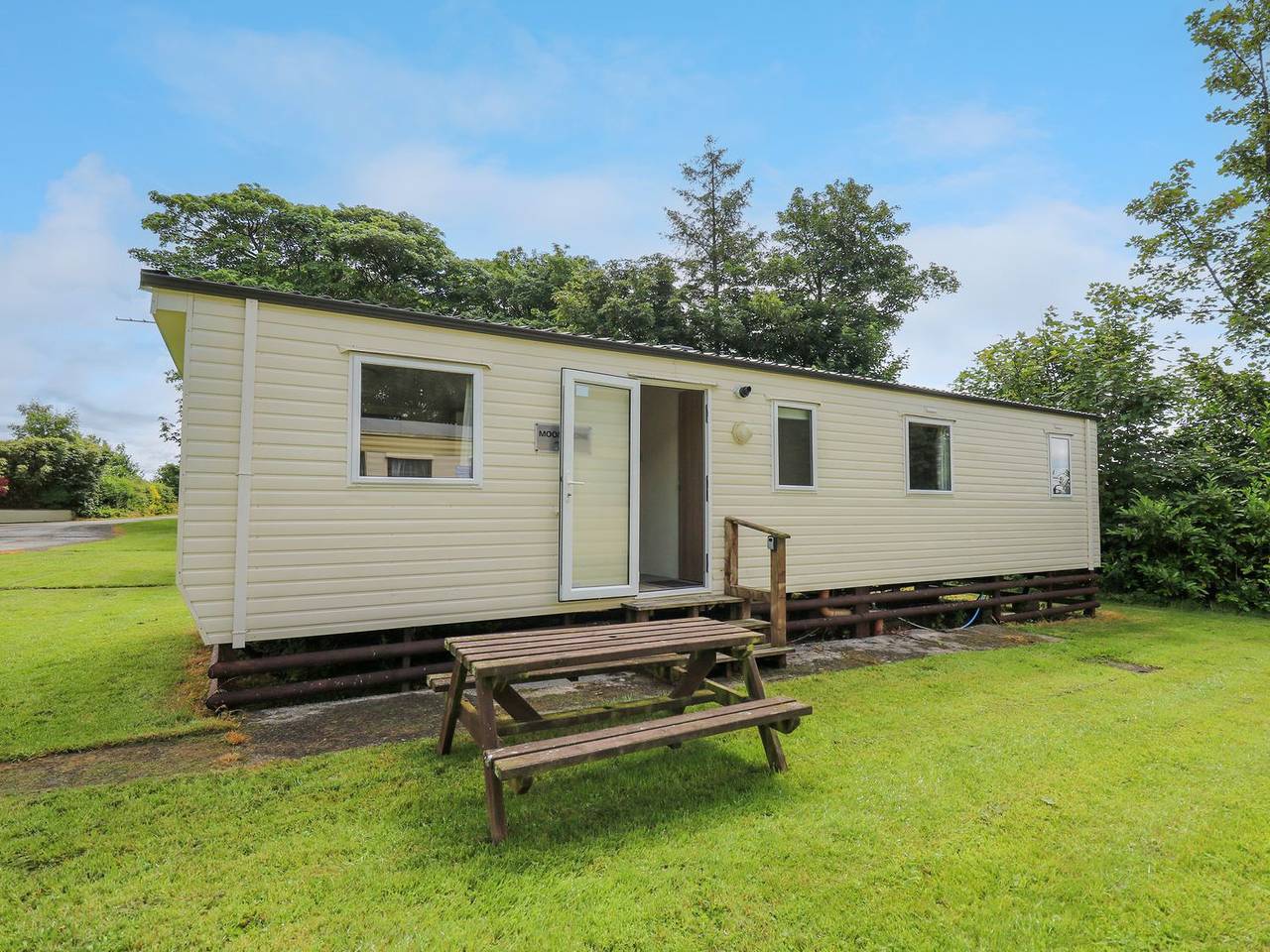 Glamping for 4 People in Pembrokeshire, South-Wales
