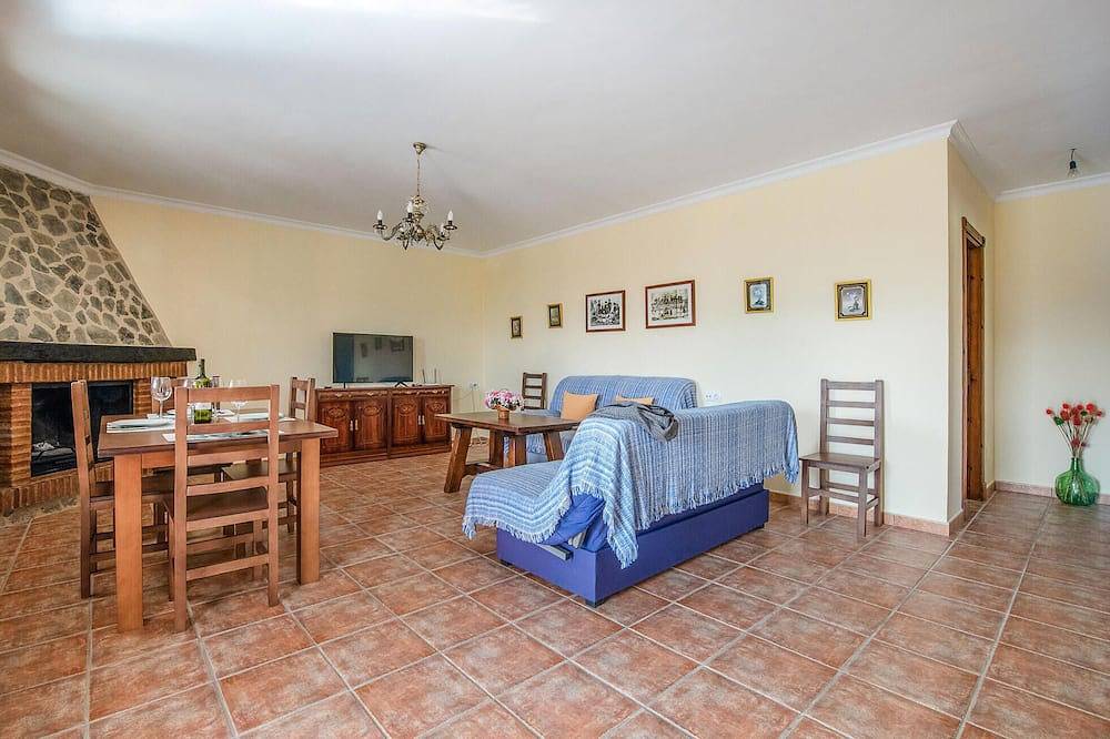 Stunning home in Algodonales in Algodonales, Pueblos Blancos