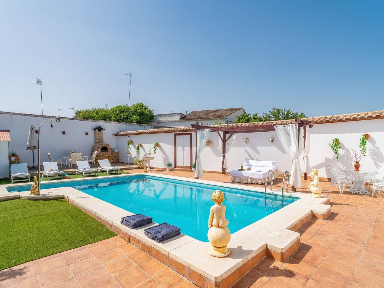 Casa Rural Villa Los Mellizos in Peñaflor, Provincia de Sevilla