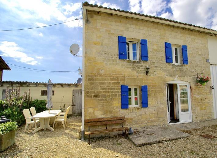 Gîte pour 6 personnes, avec piscine, adapté aux familles