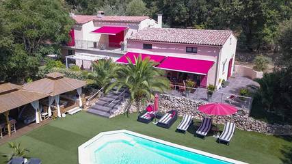 Chambre d’hôte pour 3 personnes, avec piscine et jardin, animaux acceptés à Besse-sur-Issole