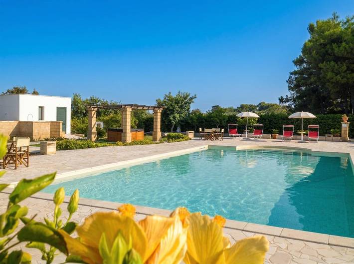 Villa per 24 persone, con Balcone e Giardino a Santa Cesarea Terme