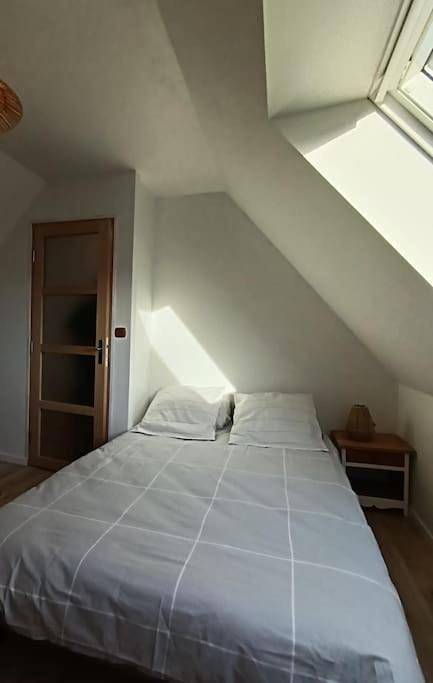 Two-Bedroom House in Pouldreuzic, Côte de Cornouaille