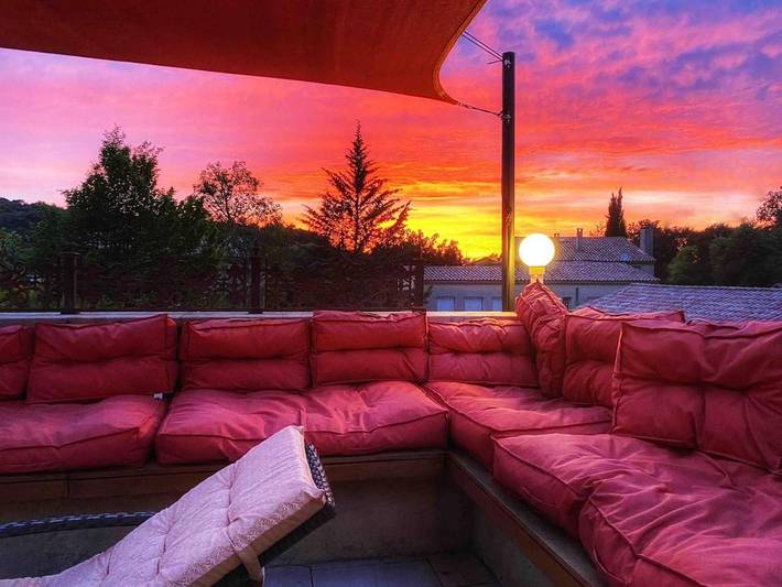 Location de vacances pour 14 personnes, avec vue ainsi que jardin et piscine, animaux acceptés à Le Beaucet - 2