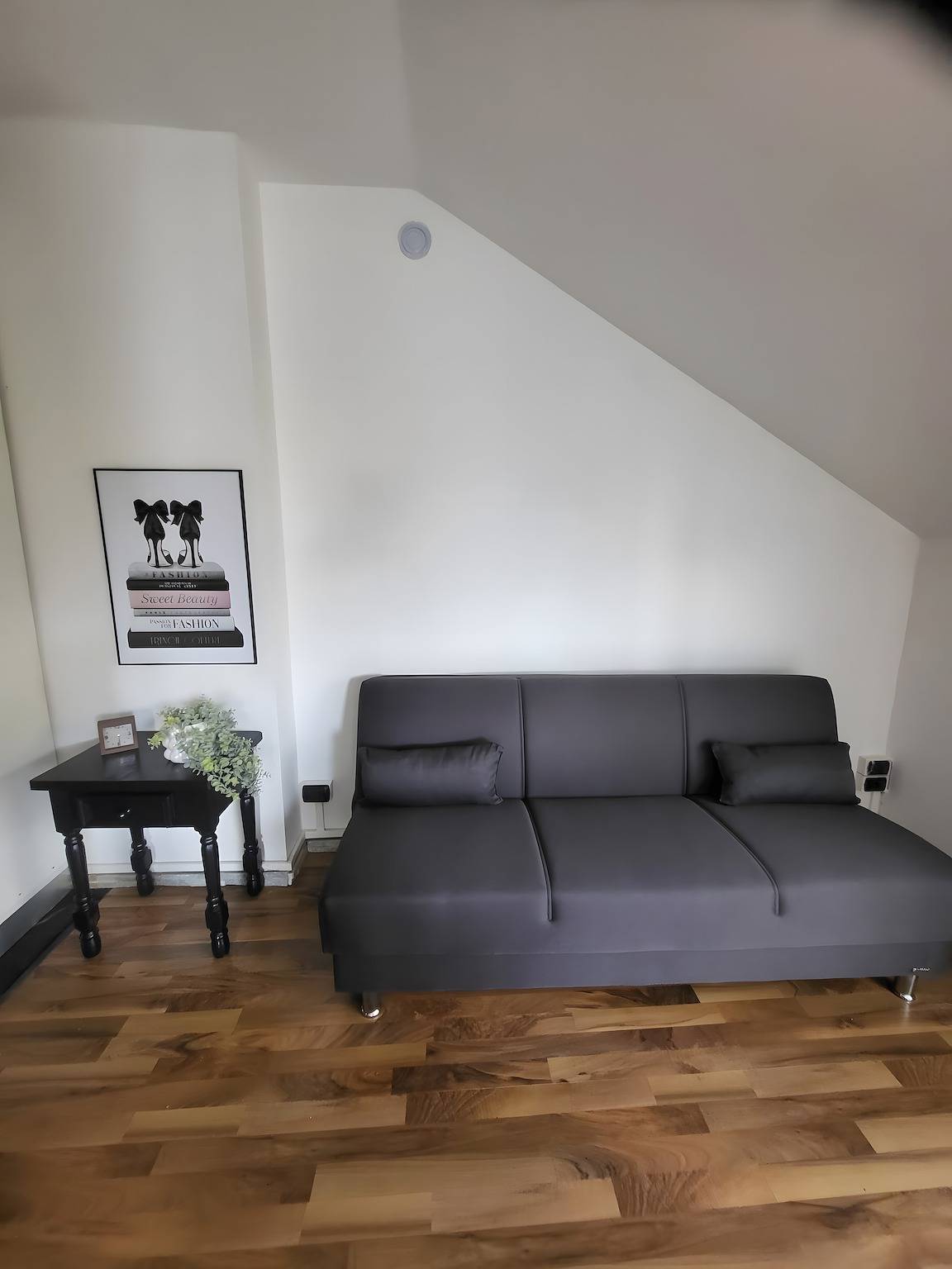 Aphrodite's Garden – Central Yet Peaceful Apartment Close to Lake and Beaches in Gera Lario, Comune di Gera Lario