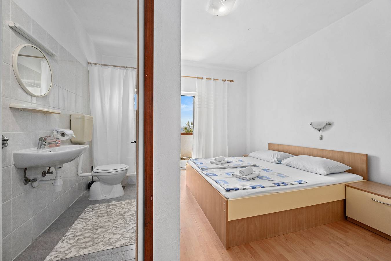 Ganze Wohnung, Emily 2 - Apartment with Wonderful Sea View in Kampor, Rab