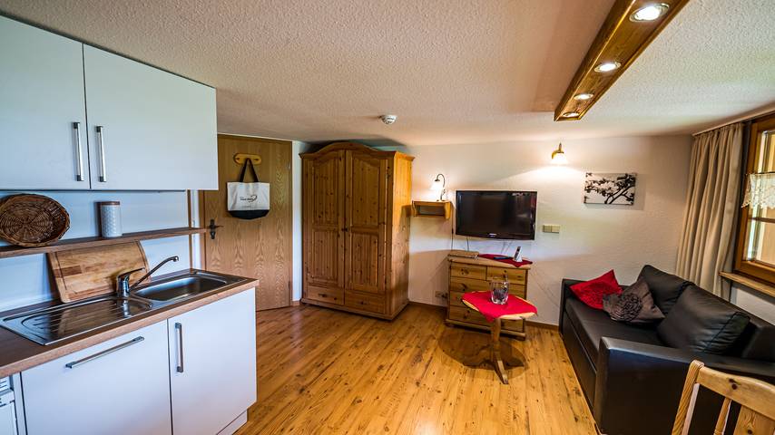 Ferienwohnung für 2 Personen, mit Balkon und Garten sowie Ausblick in Fröhnd - 2