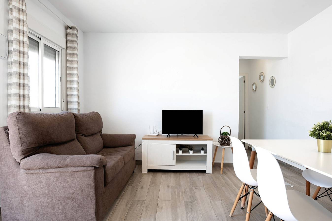Casa de vacaciones "Casa Luype 2" con 2 terrazas privadas, piscina compartida y Wi-Fi in Conil de la Frontera, Costa de la Luz