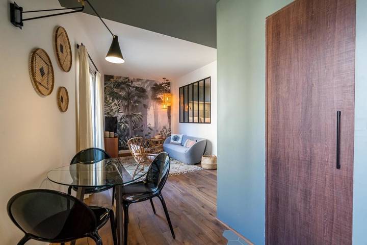 Gîte pour 2 personnes, avec vue et balcon dans Gare De Saint Raphael Valescure - 2