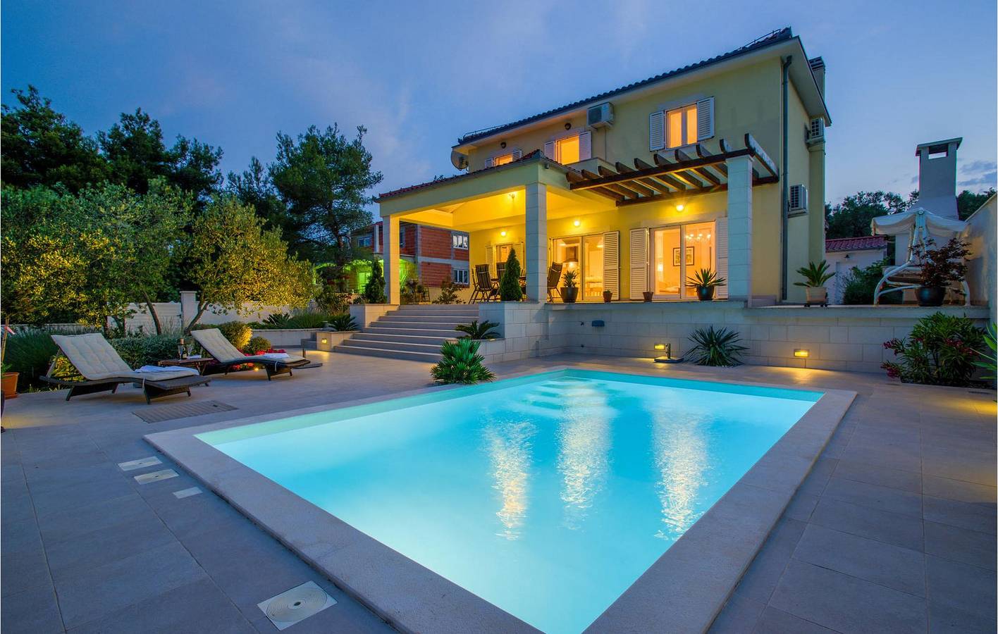 Ferienhaus für 8 Personen mit Terrasse in Kukljica, Uglijan