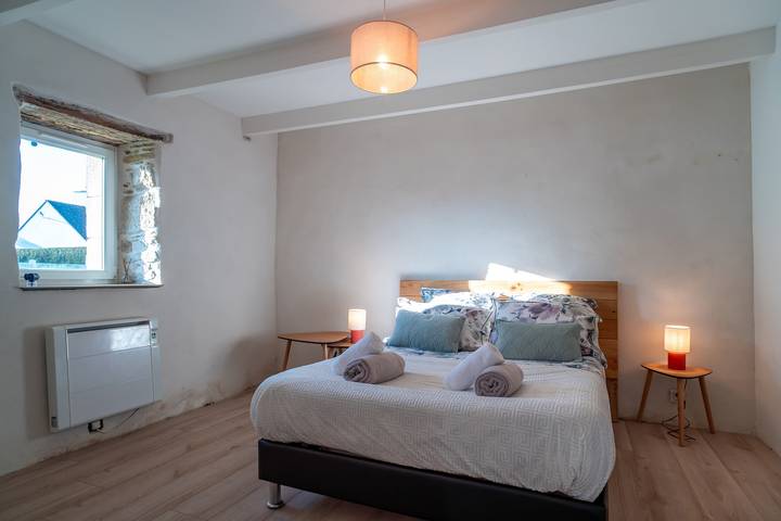 Location de vacances pour 9 personnes, avec jardin et terrasse à Plomodiern - 4