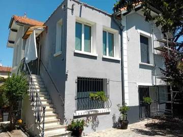 Gîte pour 4 personnes, avec piscine et terrasse à Alès