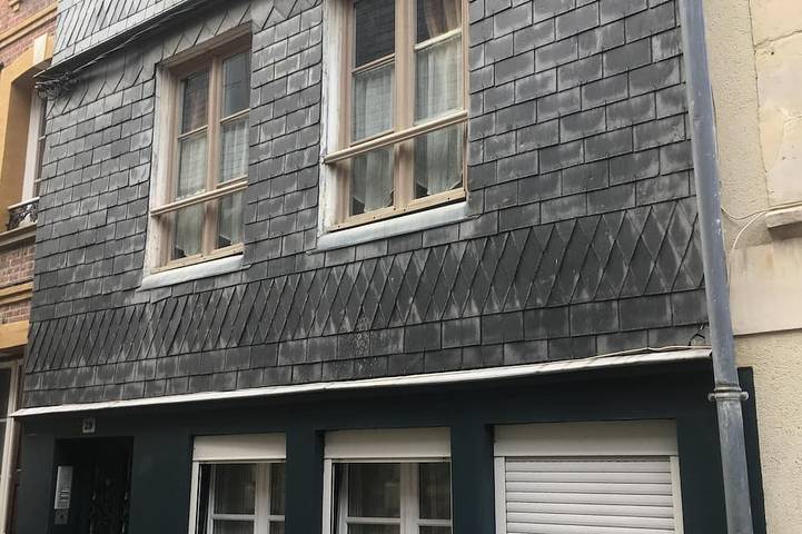 Apartamento entero, Estudio Con Encanto Casa Honfleur Hogar Y Ropa De Cama Incluidos in Honfleur, Region de Lisieux