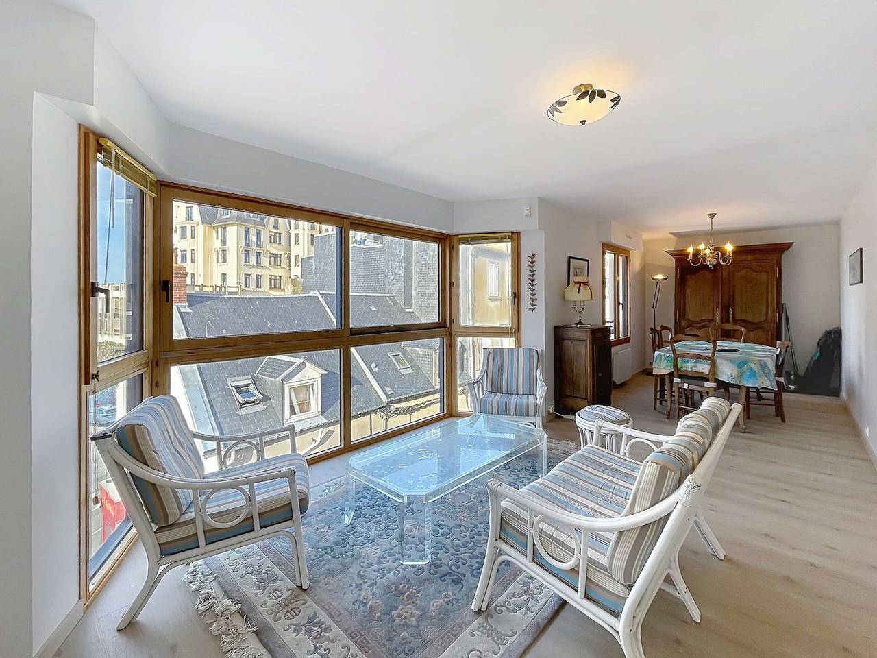 Ganze Wohnung, Großes Duplex im Zentrum mit Blick, 50m vom Strand, Aufzug und Wifi in Granville, Côte de la Déroute