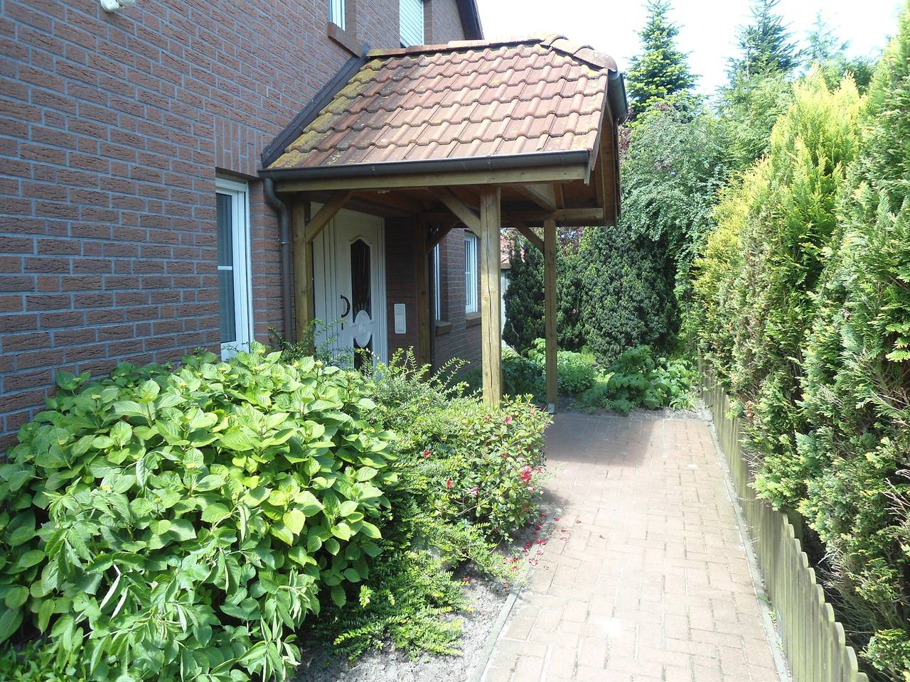 Hel ferieleilighet, Fewo Weikert in Hage, Norden og omegn