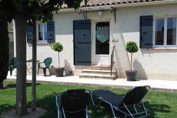Gîte pour 4 personnes, avec jardin et terrasse à Lamanon