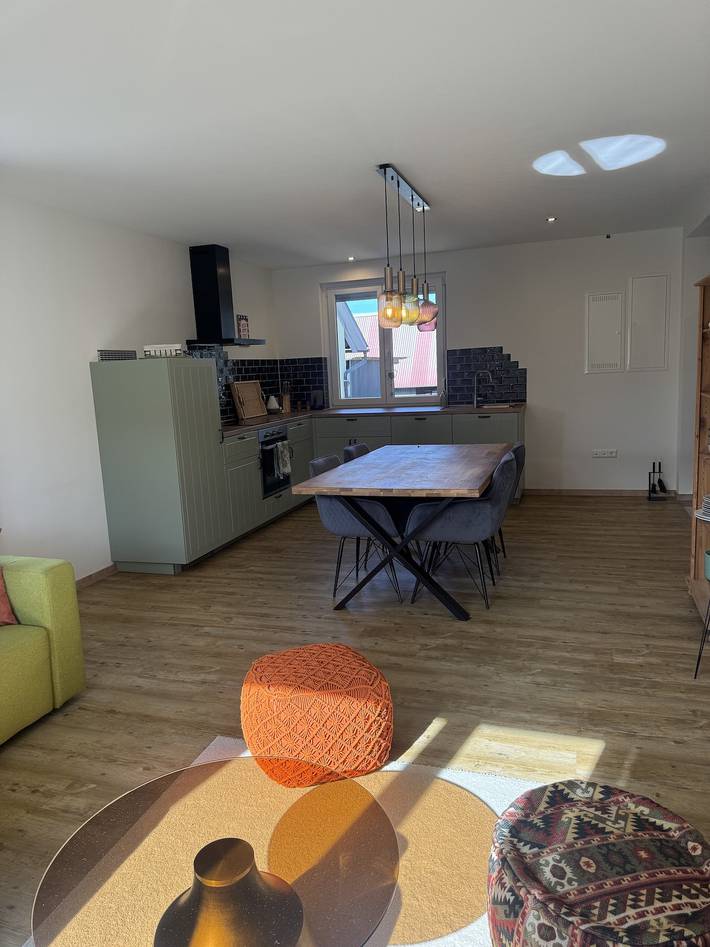 Appartement entier, Appartement 'Burghof' avec jardin partagé et Wi-Fi in Leibertingen, Region Bodensee-Oberschwaben