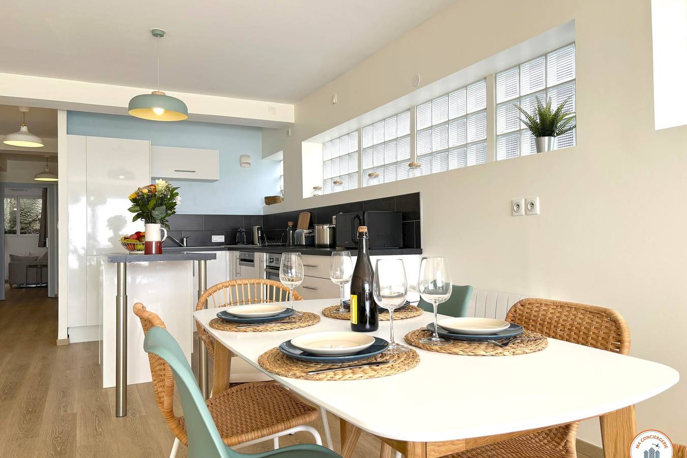 Appartement entier, 🍉 Le Bord de Mer - Vue Mer, Terrasse & Parking in Saint-Martin-du-Littoral, Région du Havre