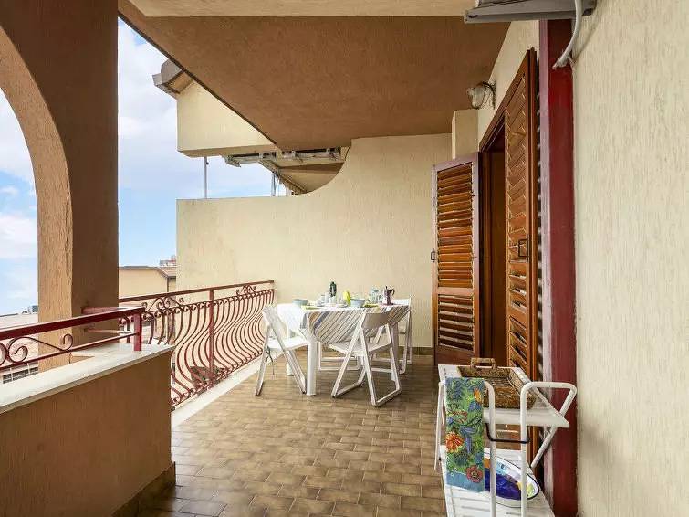 Apartamento entero, 3 Habitaciones 4 Personas in Letojanni, Provincia de Messina