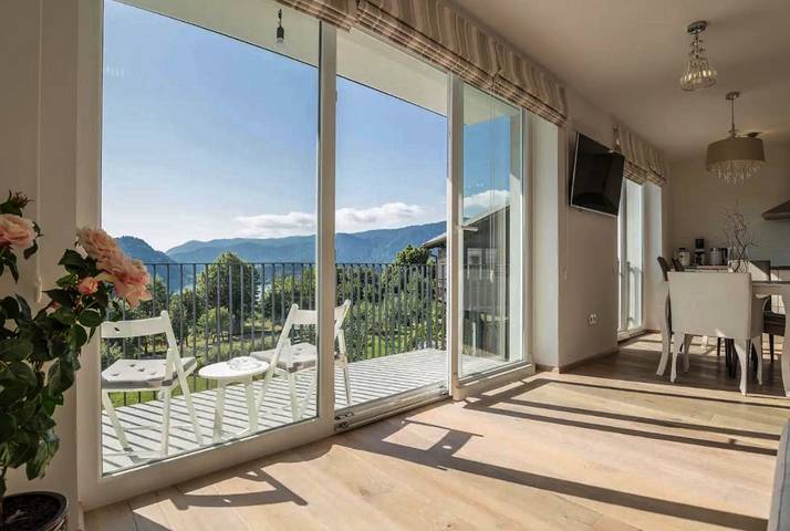 Dom dla 4 osób, z Balkon i Taras oraz Ogród i Widok w Jezioro Bled