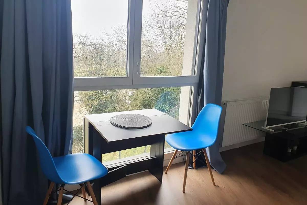 Appartement entier, Appartements pour 4 Personnes in Villejuif, Val-de-Marne